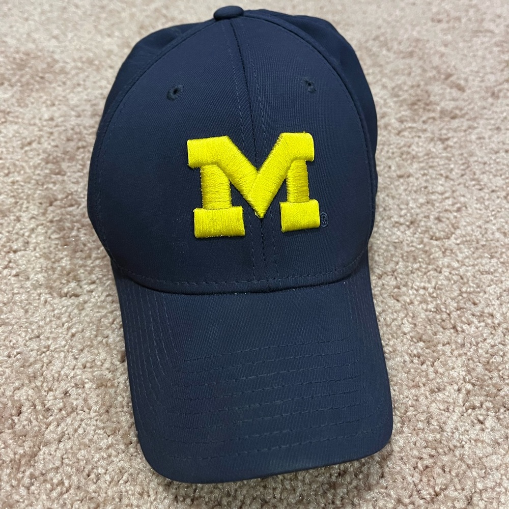 University of Michigan Hat size L/XL